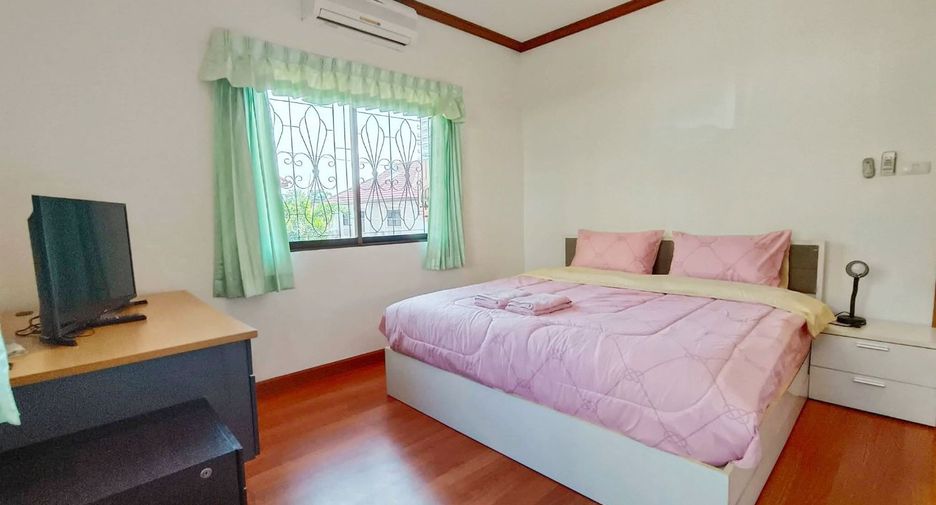 For rent 4 bedrooms house in Bang Lamung, Chonburi