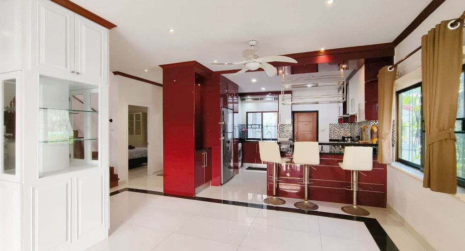 For rent 4 bedrooms house in Bang Lamung, Chonburi