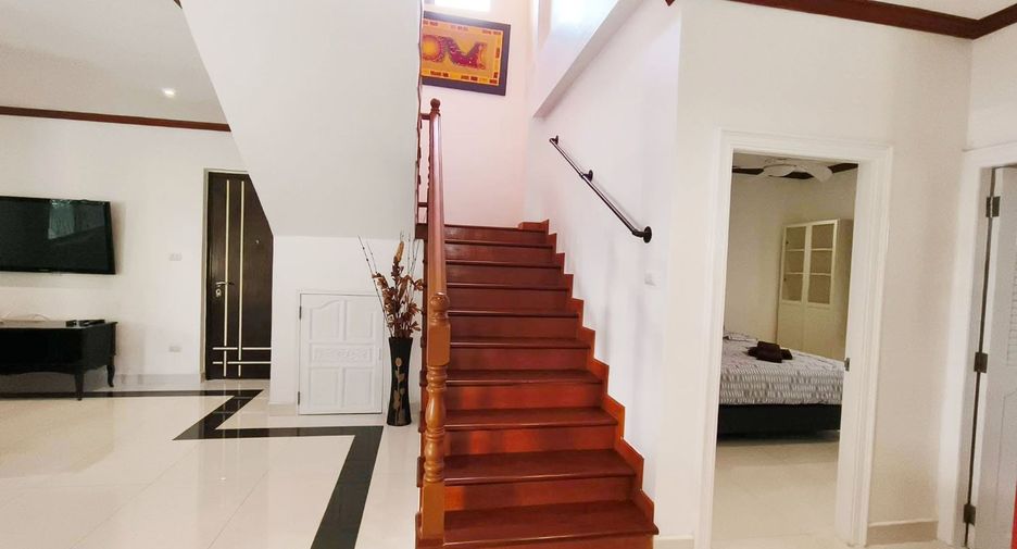 For rent 4 bedrooms house in Bang Lamung, Chonburi