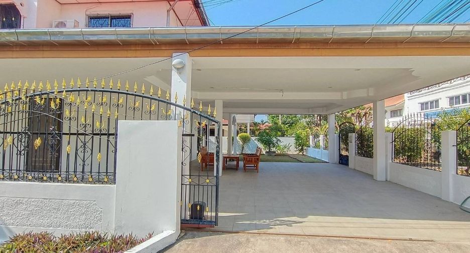 For rent 4 bedrooms house in Bang Lamung, Chonburi
