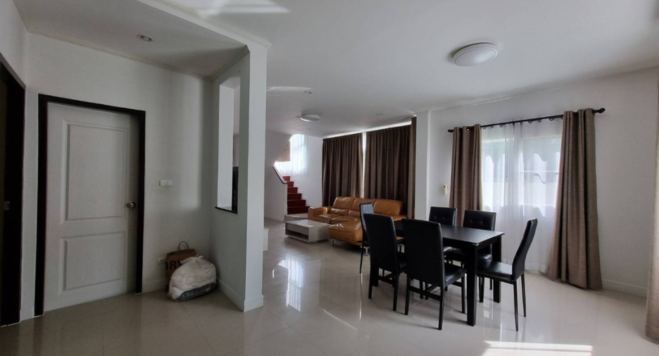 À vendre 4 chambres maison à San Kamphaeng, Chiang Mai