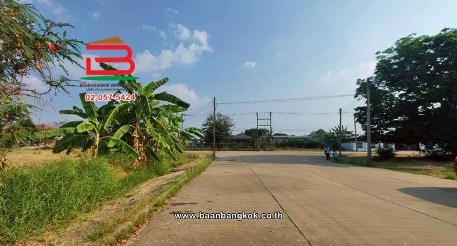 Terreno en venta en Sam Khok, Pathum Thani
