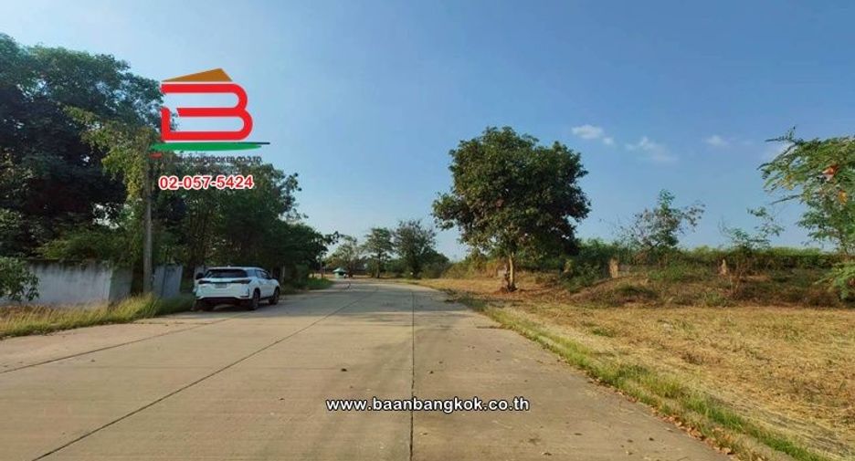 Terreno en venta en Sam Khok, Pathum Thani