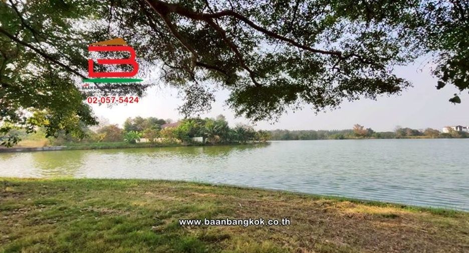 Terreno en venta en Sam Khok, Pathum Thani