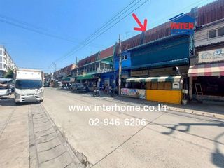 For sale 5 bedrooms townhouse in Mueang Samut Prakan, Samut Prakan