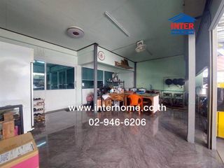 For sale 5 bedrooms townhouse in Mueang Samut Prakan, Samut Prakan