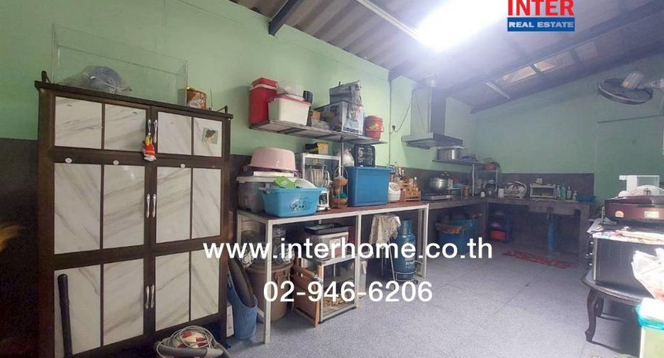 Reihenhaus zum Kauf mit 5 Zimmer in Mueang Samut Prakan, Samut Prakan