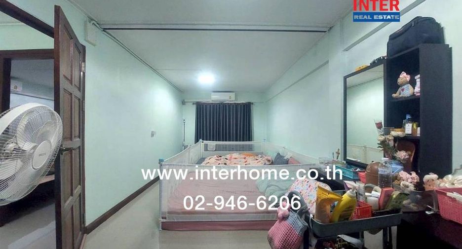 Reihenhaus zum Kauf mit 5 Zimmer in Mueang Samut Prakan, Samut Prakan