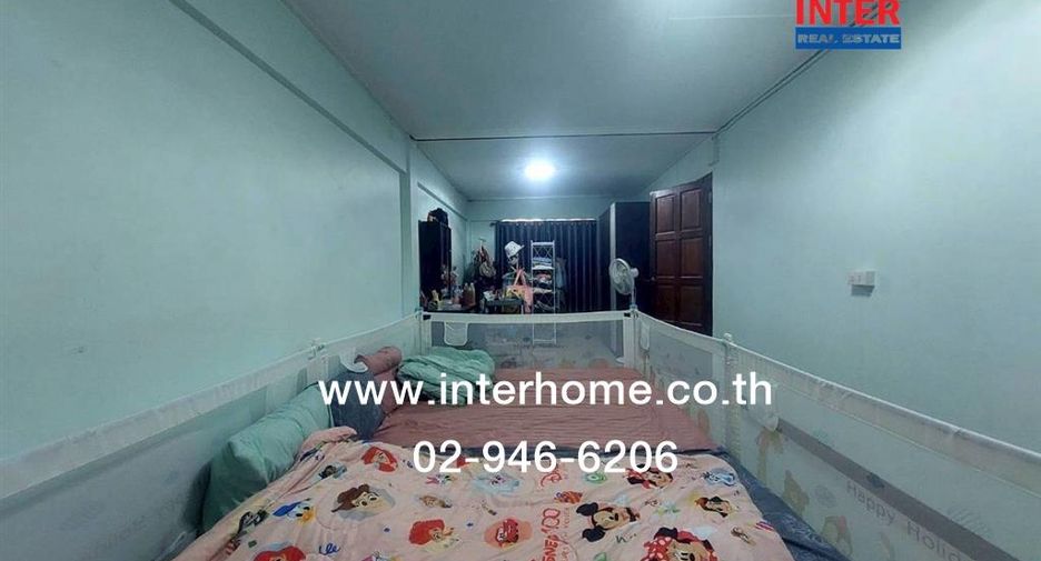 Reihenhaus zum Kauf mit 5 Zimmer in Mueang Samut Prakan, Samut Prakan