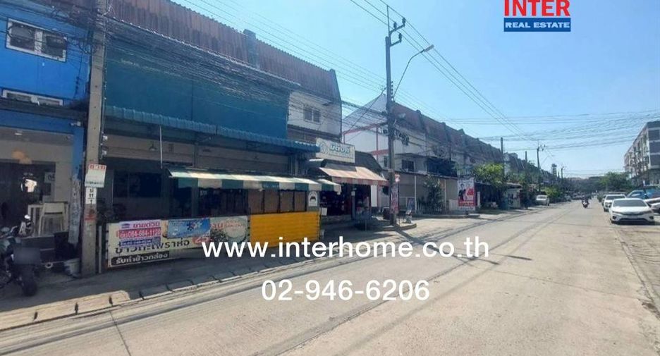 Reihenhaus zum Kauf mit 5 Zimmer in Mueang Samut Prakan, Samut Prakan