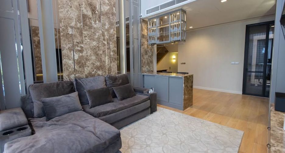 For rent 4 bedrooms house in Lat Phrao, Bangkok