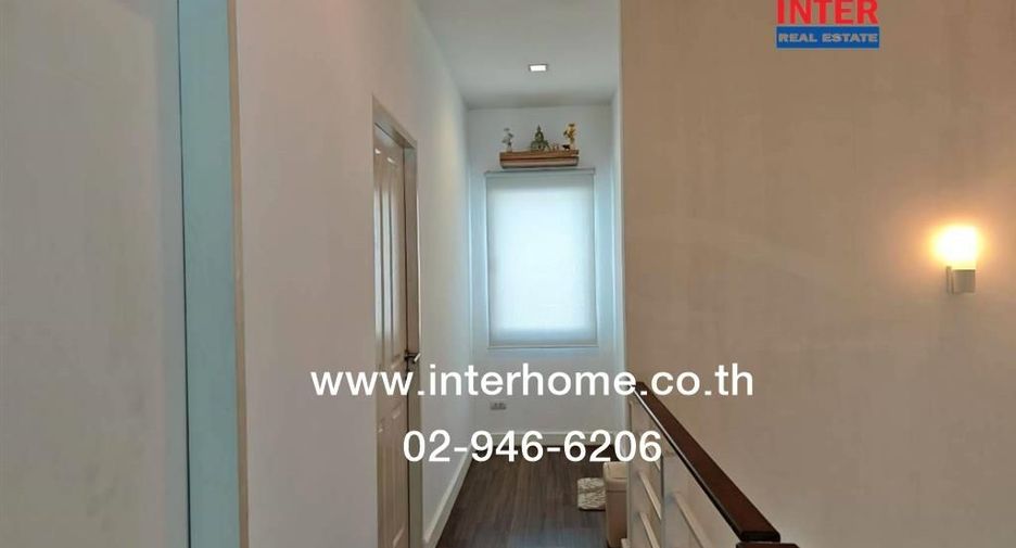 For sale 3 bedrooms townhouse in Sai Mai, Bangkok