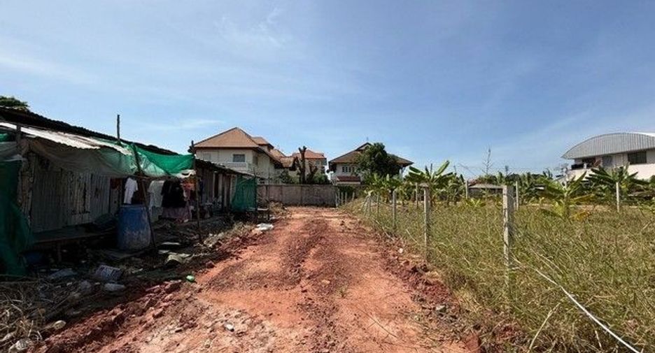 Terreno en alquiler en Taling Chan, Bangkok