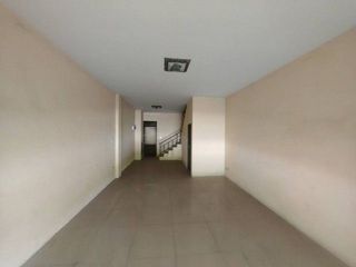Gewerbefläche zum Kauf mit 1 Zimmer in Ban Khai, Rayong