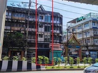 ให้เช่า 6 ห้องนอน พื้นที่ค้าปลีก ใน บางกอกใหญ่, กรุงเทพฯ