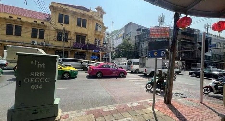 For rent 1 bed retail Space in Pom Prap Sattru Phai, Bangkok