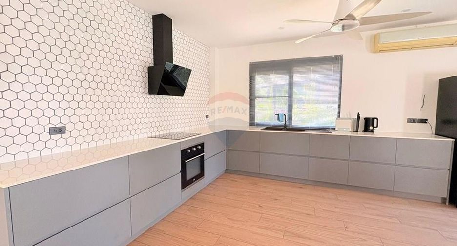 For rent 3 bedrooms villa in Ko Samui, Surat Thani