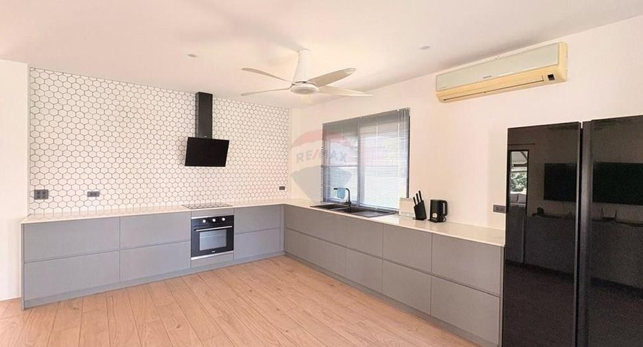 For rent 3 bedrooms villa in Ko Samui, Surat Thani