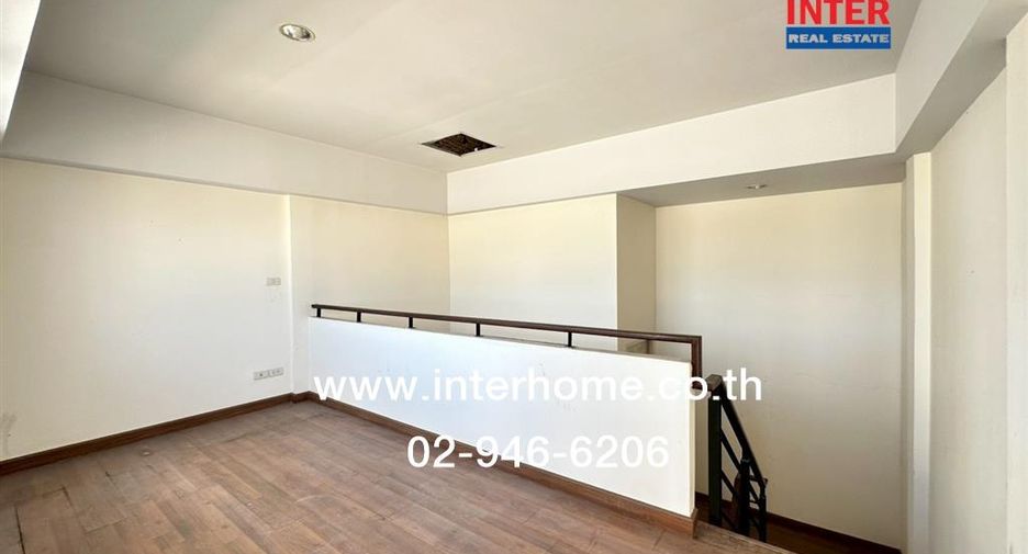 À vendre studio maison de ville à Pak Kret, Nonthaburi
