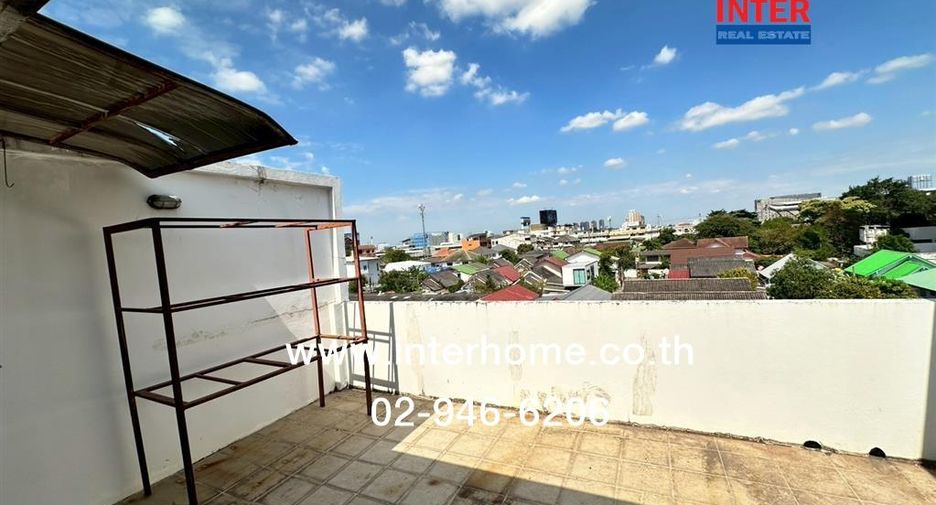 À vendre studio maison de ville à Pak Kret, Nonthaburi