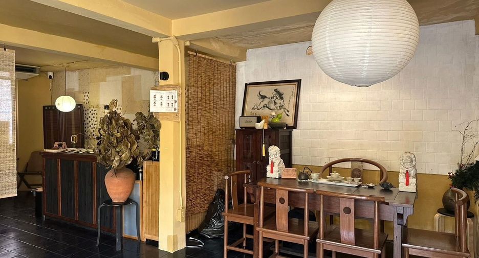 For rent retail Space in Khlong Toei, Bangkok