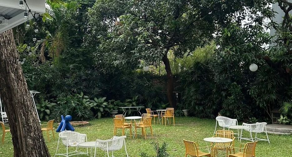For rent retail Space in Khlong Toei, Bangkok