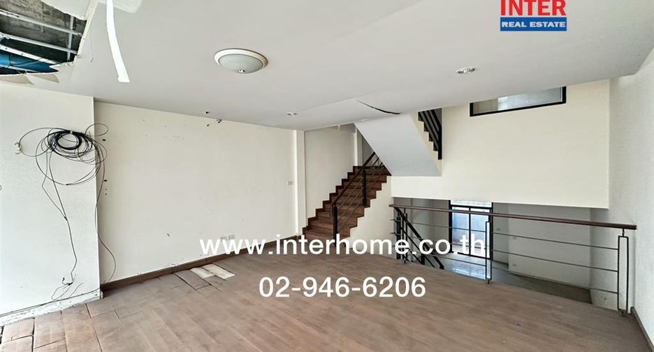 For sale 4 bedrooms townhouse in Pak Kret, Nonthaburi