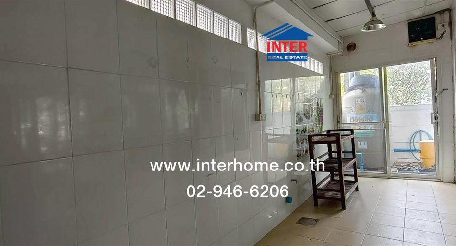 For sale 3 ベッドルーム townhouse in Mueang Pathum Thani, Pathum Thani
