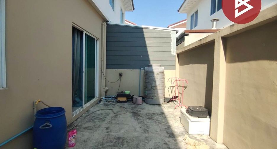 For sale 4 bedrooms townhouse in Bang Phli, Samut Prakan