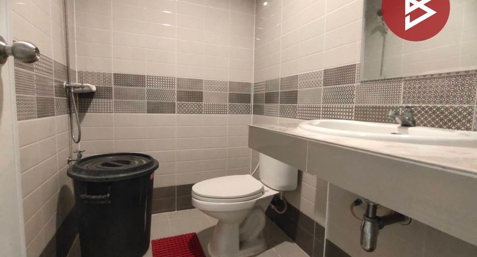 For sale 4 bedrooms townhouse in Bang Phli, Samut Prakan
