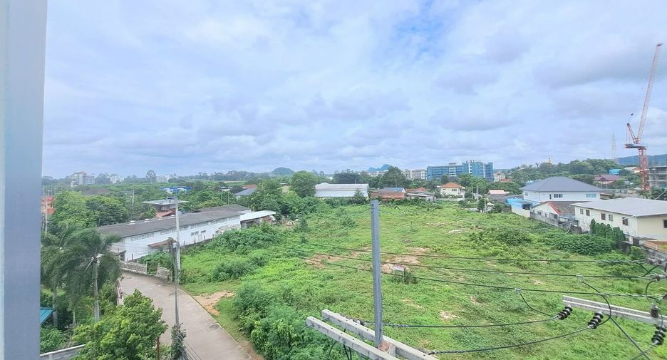Wohnung zum Kauf mit 1 Zimmer in Sattahip, Chonburi