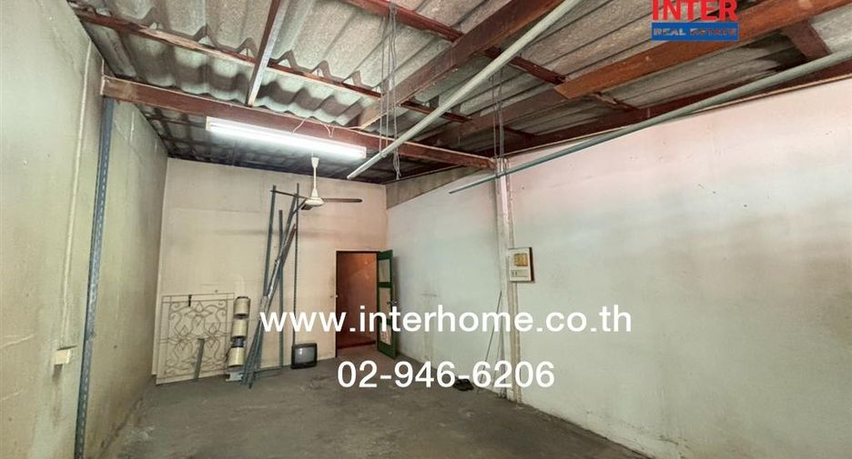 For sale 3 bedrooms retail Space in Phra Nakhon, Bangkok