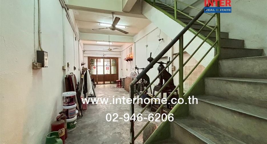 For sale 3 bedrooms retail Space in Phra Nakhon, Bangkok