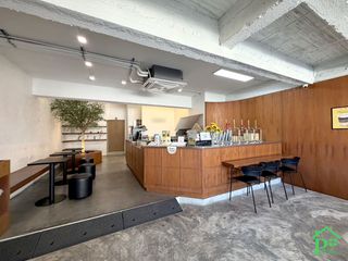 For sale 3 ベッドルーム retail Space in Mueang Chiang Mai, Chiang Mai