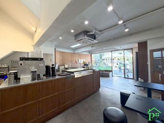 For sale 3 ベッドルーム retail Space in Mueang Chiang Mai, Chiang Mai