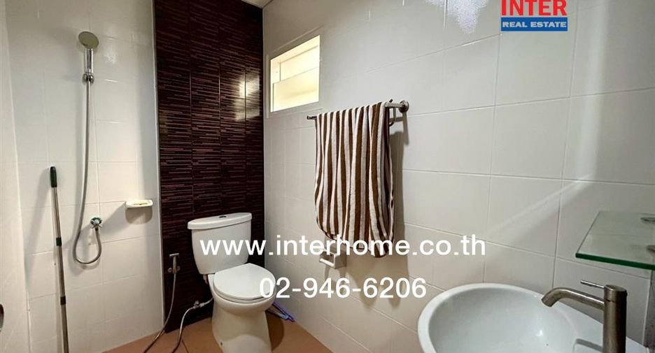 For rent and for sale 2 bedrooms townhouse in Bang Bo, Samut Prakan