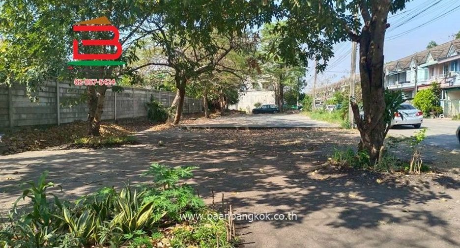 For sale 2 ベッドルーム townhouse in Khlong Luang, Pathum Thani