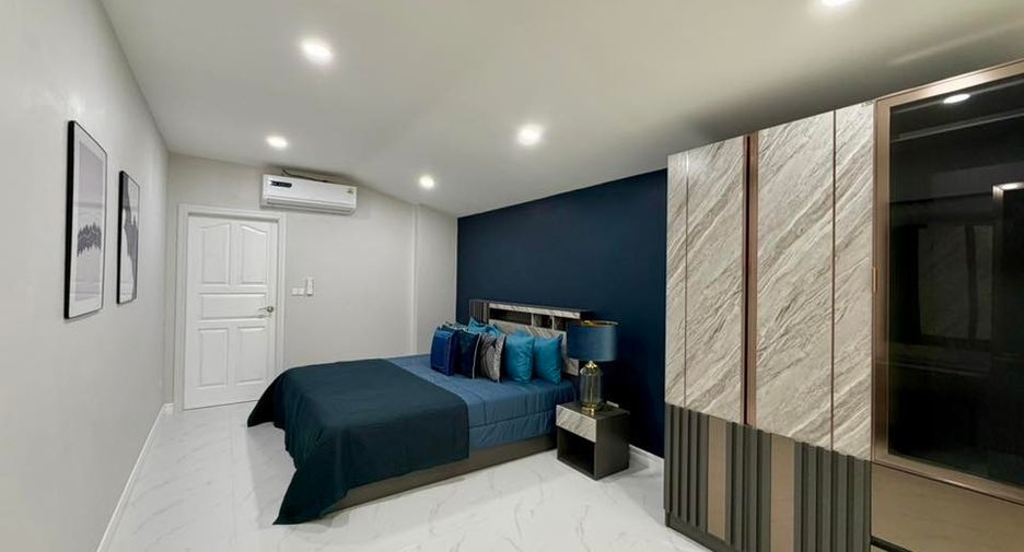 For rent 4 bedrooms house in Bang Lamung, Chonburi