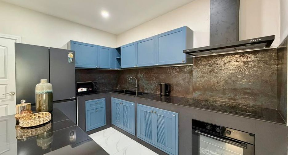 For rent 4 bedrooms house in Bang Lamung, Chonburi