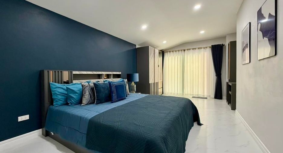 For rent 4 bedrooms house in Bang Lamung, Chonburi
