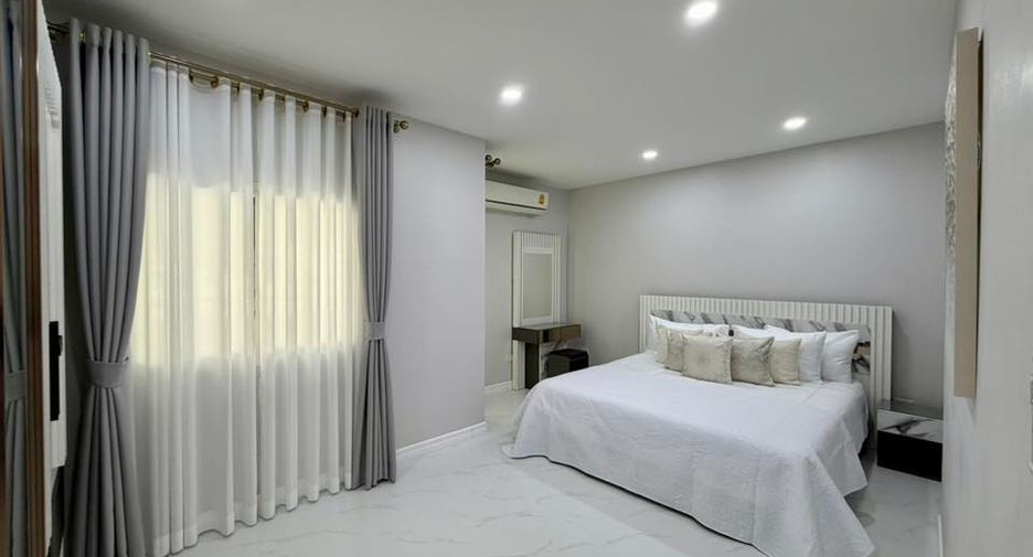 For rent 4 bedrooms house in Bang Lamung, Chonburi