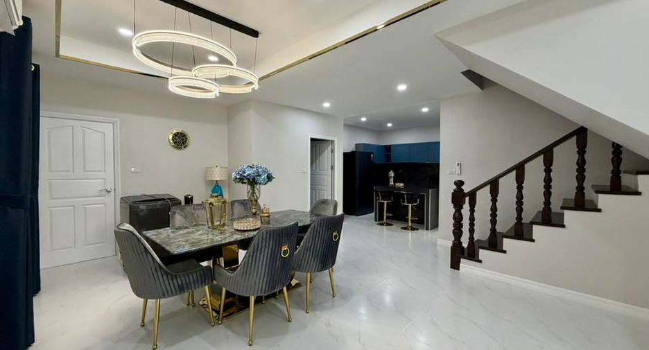 For rent 4 bedrooms house in Bang Lamung, Chonburi