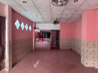 For sale 4 bedrooms retail Space in Si Racha, Chonburi