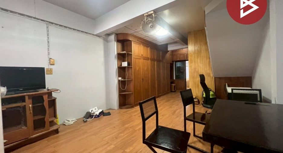 For sale 2 bedrooms townhouse in Phanat Nikhom, Chonburi