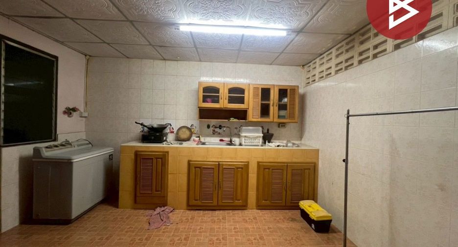 For sale 2 bedrooms townhouse in Phanat Nikhom, Chonburi