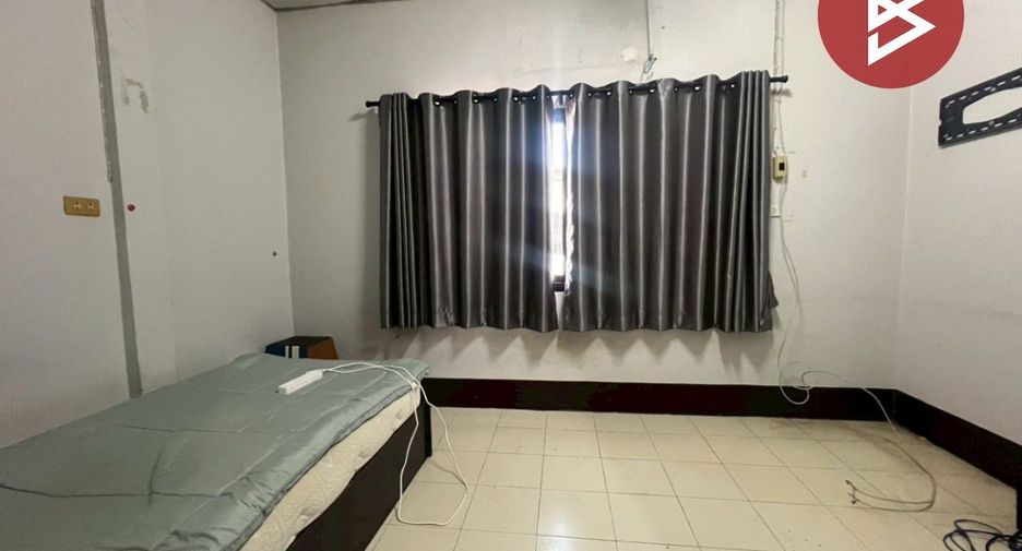 For sale 2 bedrooms townhouse in Phanat Nikhom, Chonburi