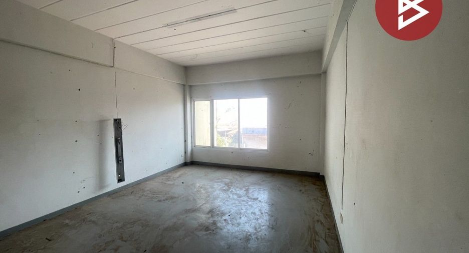 Local comercial en venta de 3 habitaciones en Mueang Khon Kaen, Khon Kaen