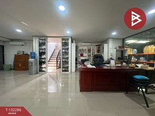 For sale 3 bedrooms house in Sam Khok, Pathum Thani