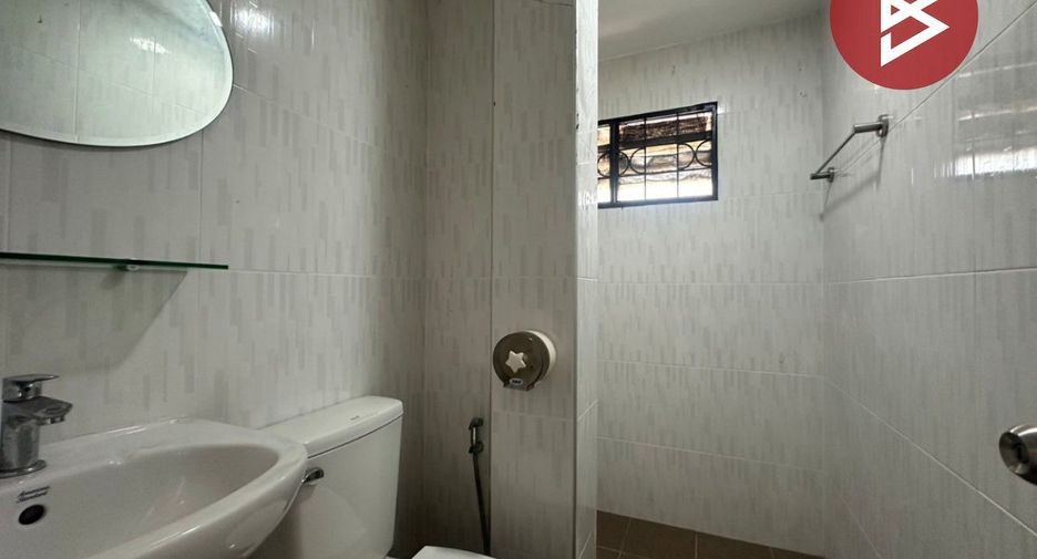 For sale 3 bedrooms house in Sam Khok, Pathum Thani