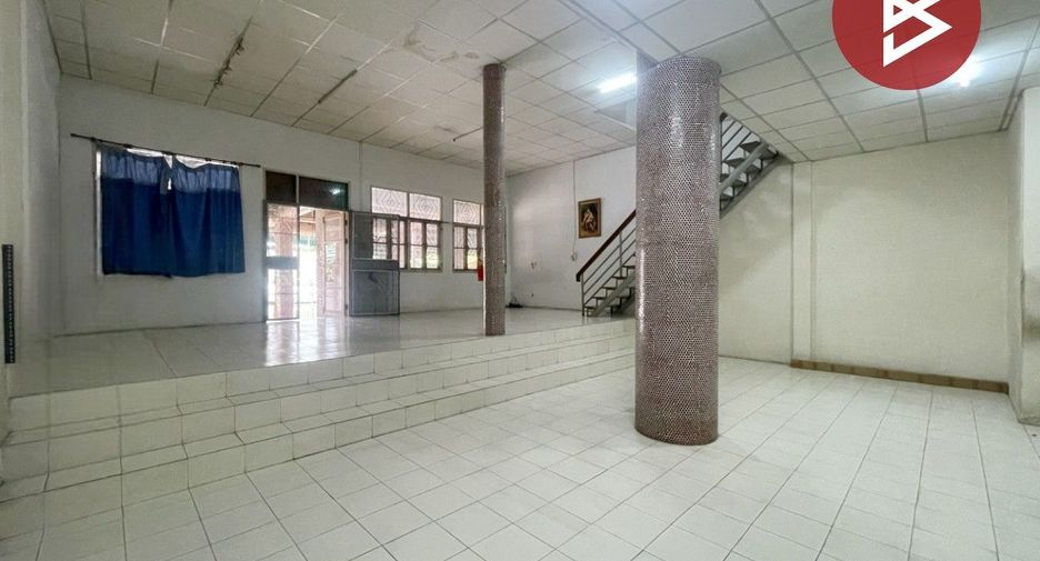 For sale 3 bedrooms townhouse in Prawet, Bangkok